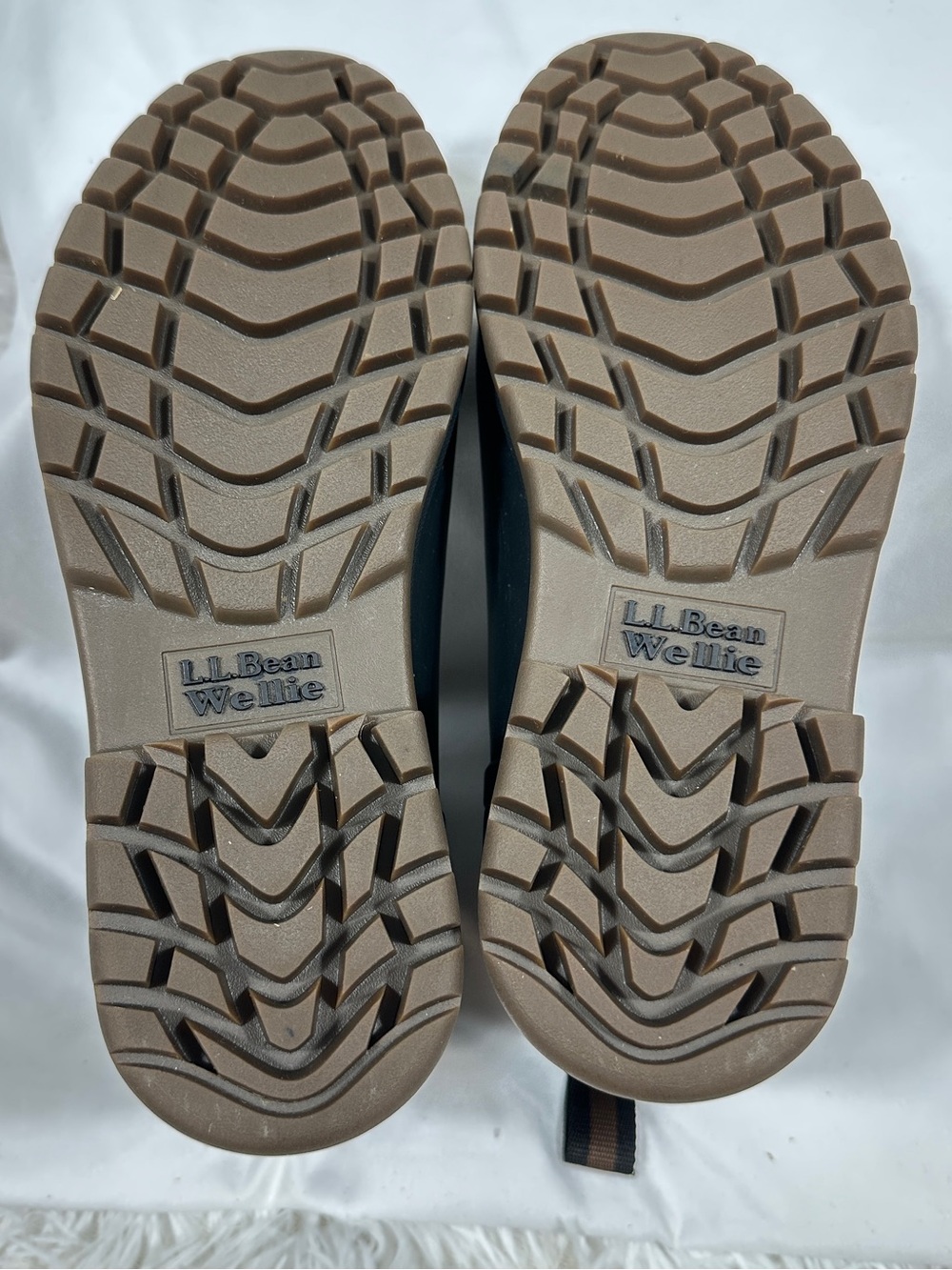 LL Bean Wellie Rugged Chelsea Rain Boots Womens 9 Black Waterproof Ankle Booties - Picture 12 of 12